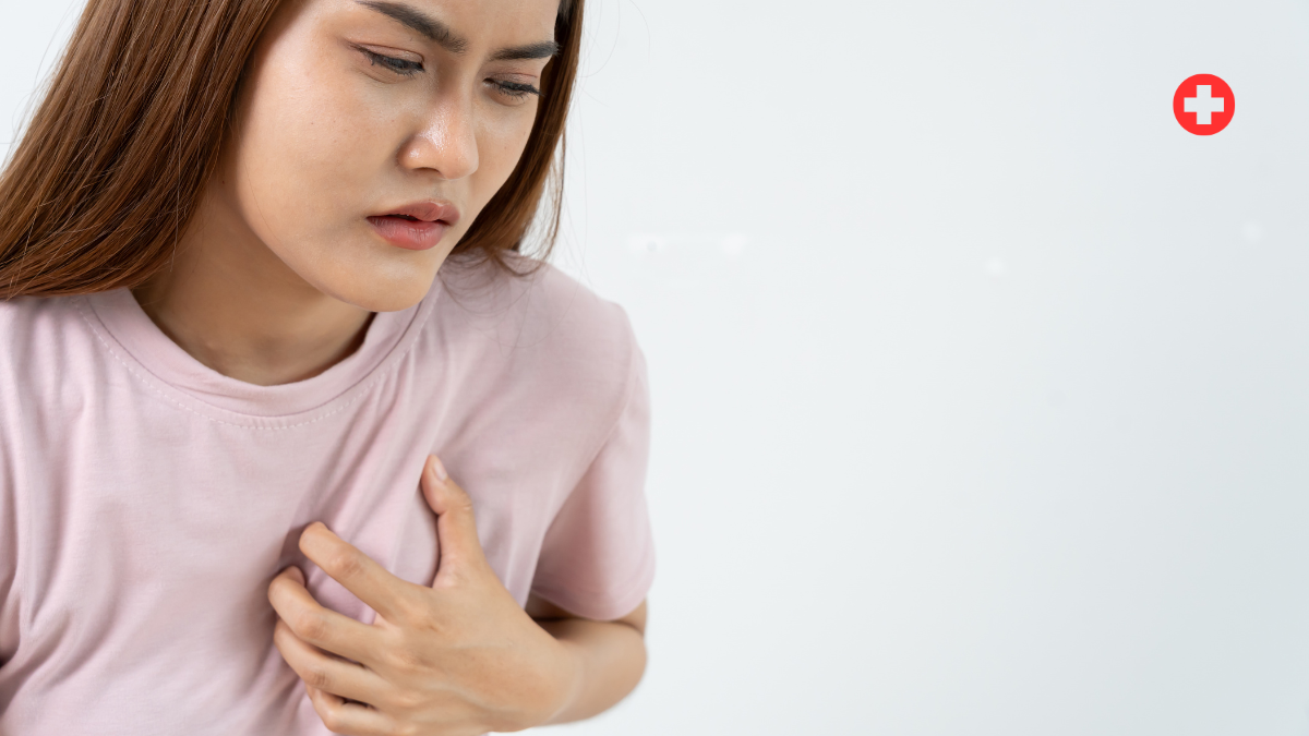 What Causes Sudden Chest Pain and When to Visit a Hospital